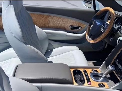 Used 2014 Bentley Continental GT image 11
