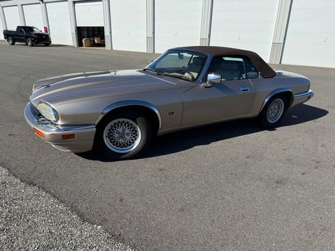 Used 1994 Jaguar XJS 4.0 Convertible image 6