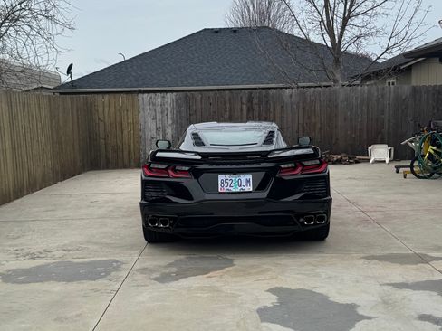 Used 2022 Chevrolet Corvette Stingray Coupe w/ Z51 Performance Package image 5