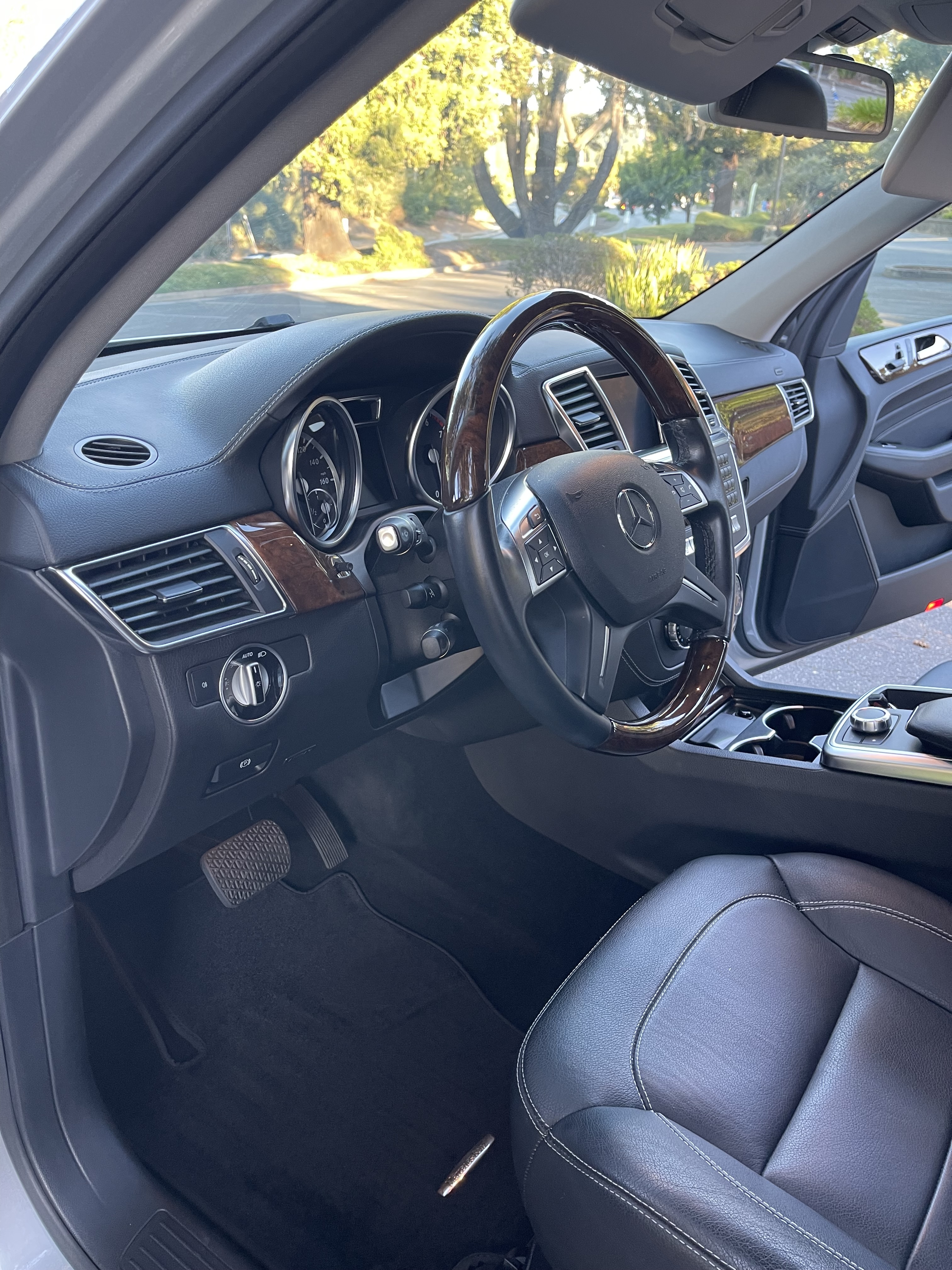 Used 2014 Mercedes-Benz ML 550 4MATIC image 8