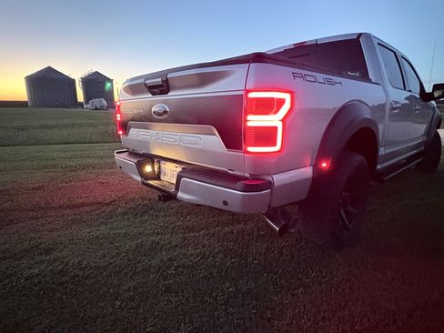 Used 2018 Ford F150 XLT w/ Equipment Group 302A Luxury AWD/4WD image 15