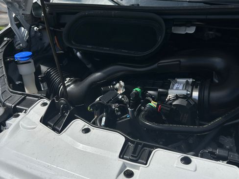Used 2025 Ford Transit 250 148 High Roof RWD image 16