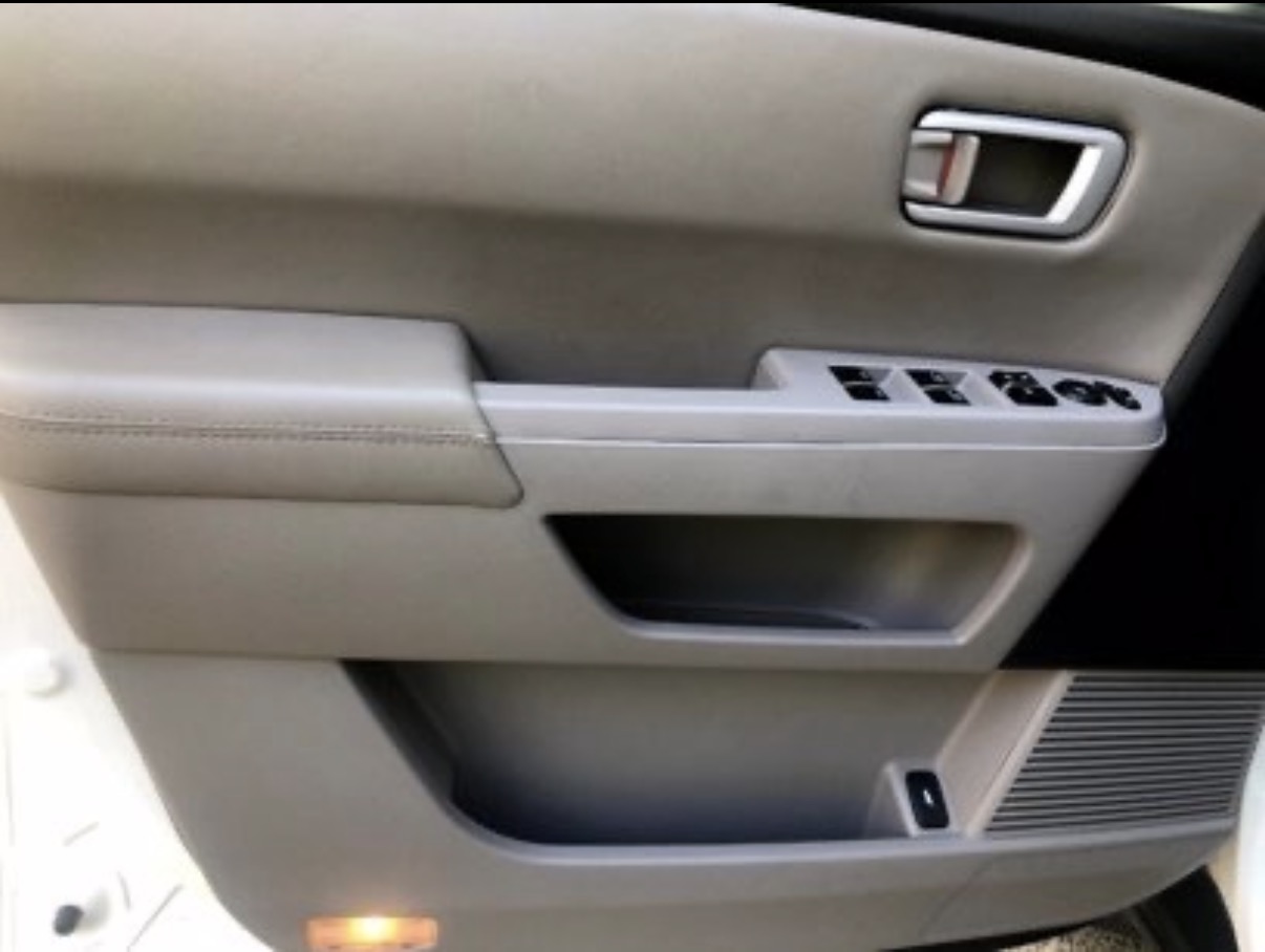 Used 2011 Honda Pilot EX-L image 11