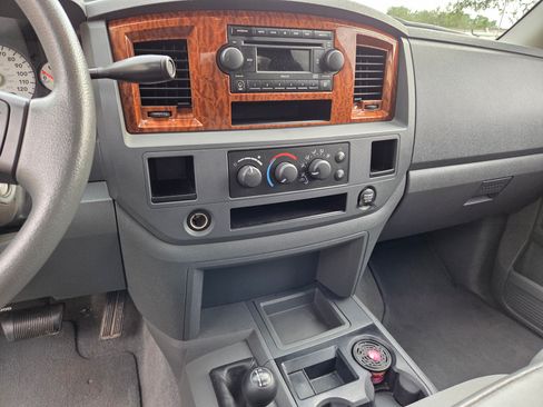 Used 2006 Dodge Ram 2500 Truck SLT w/ Trailer Tow Group image 11