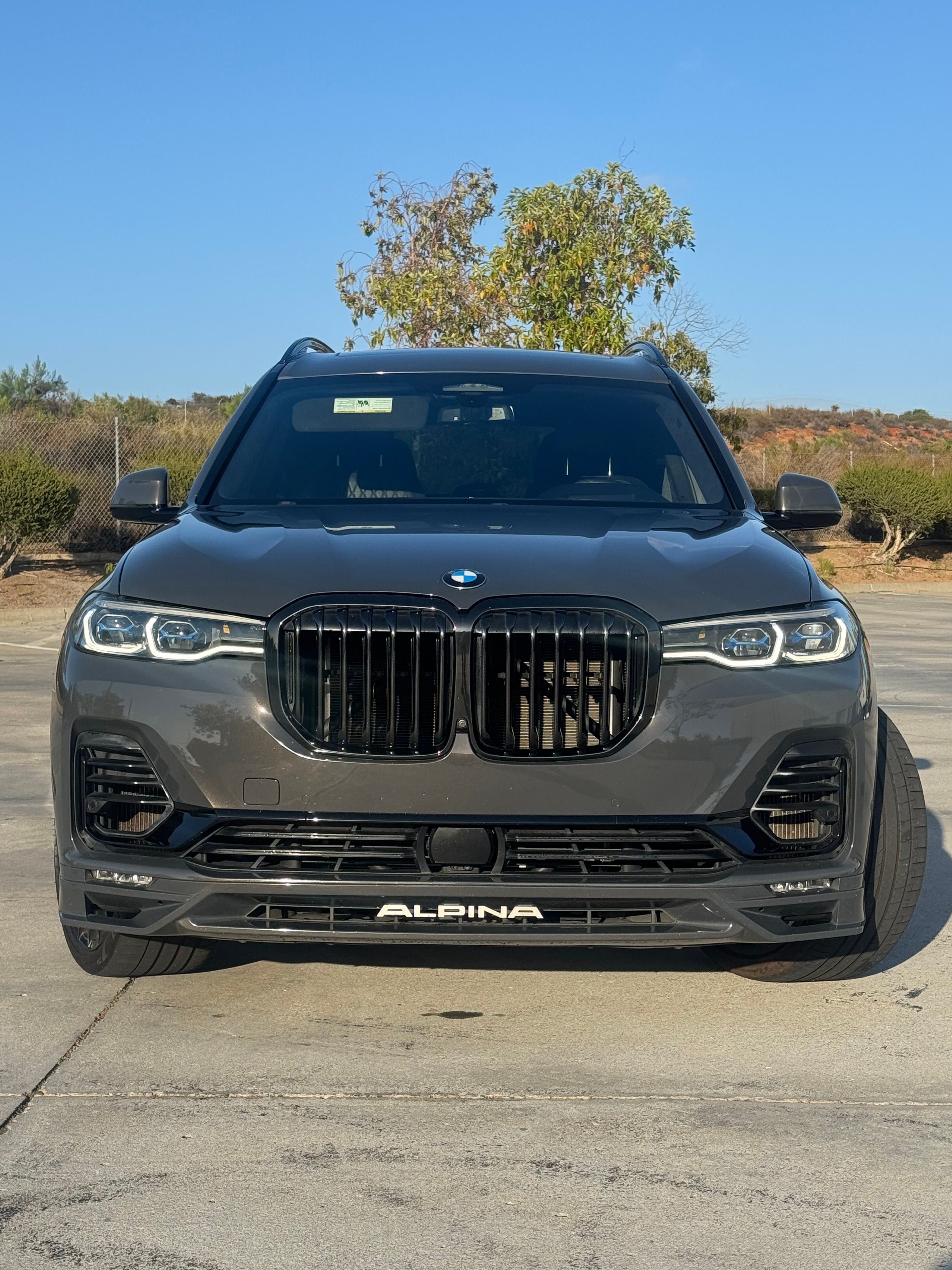 Used 2022 BMW ALPINA XB7 AWD/4WD image 2