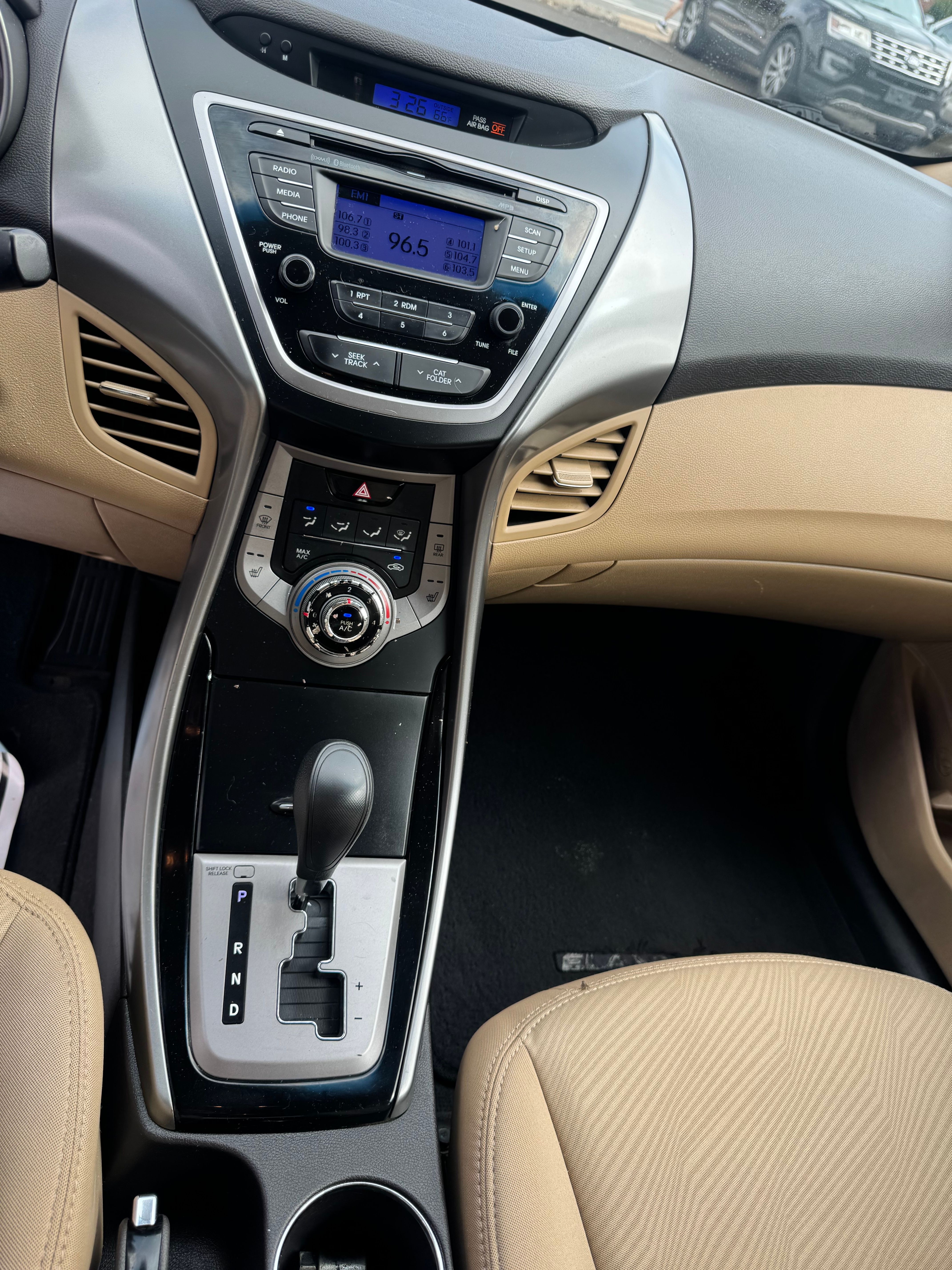 Used 2013 Hyundai Elantra GLS w/ Preferred Pkg FWD image 14