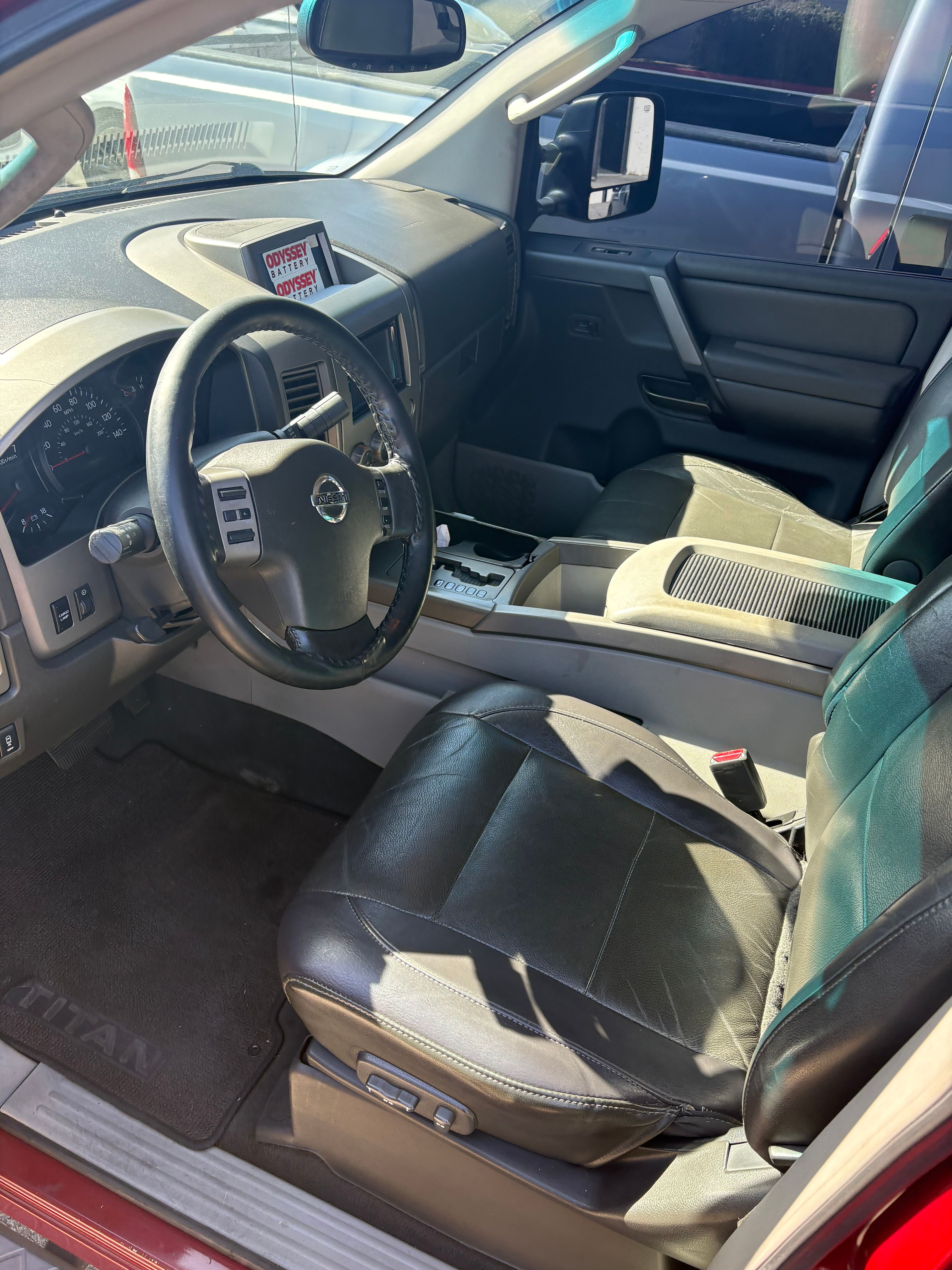 Used 2004 Nissan Titan LE w/ (NAV) Nissan Navigation Pkg image 5