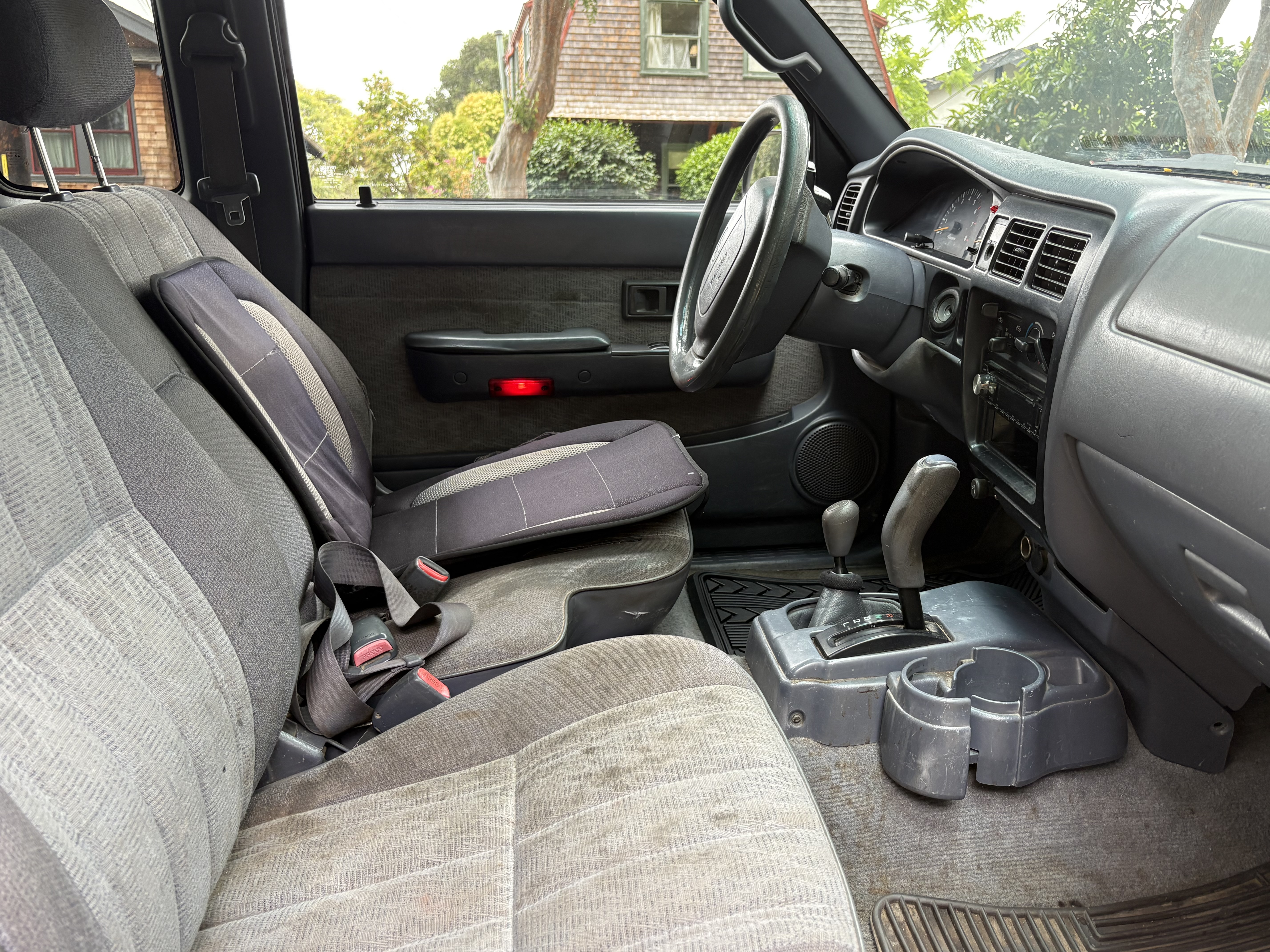 Used 1999 Toyota Tacoma 4x4 Xtracab V6 image 10