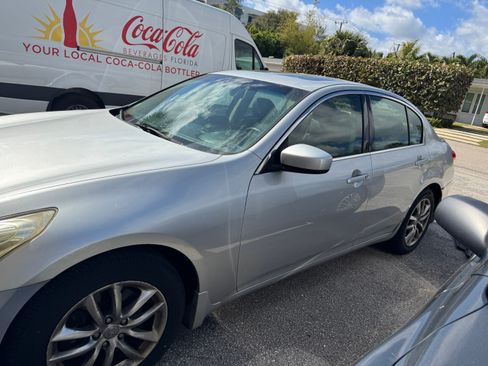 Used 2009 INFINITI G37 x Sedan image 5