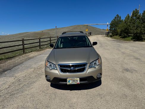 Used 2008 Subaru Outback 2.5i L.L. Bean image 1