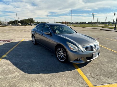 Used 2012 INFINITI G37 Journey w/ Premium Pkg image 1