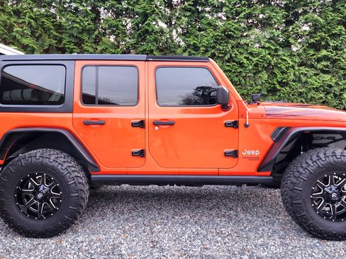 Used 2018 Jeep Wrangler Unlimited Sport S image 1