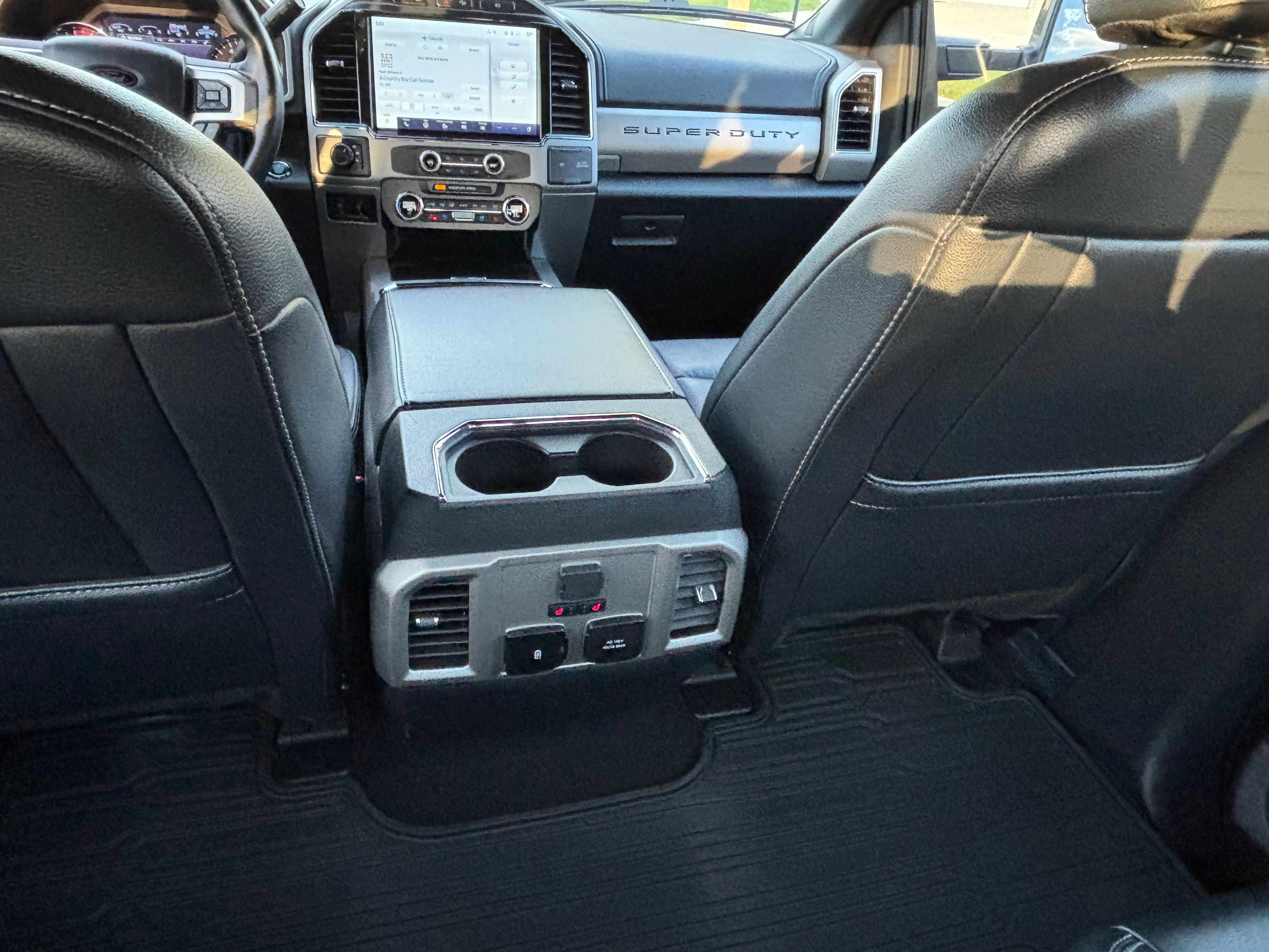 Used 2022 Ford F250 Lariat w/ Black Appearance Package AWD/4WD image 17