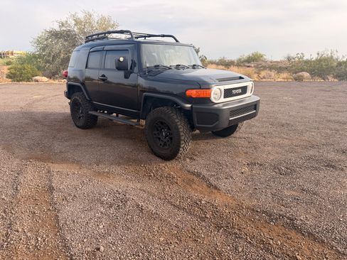Used 2007 Toyota FJ Cruiser 4WD image 5