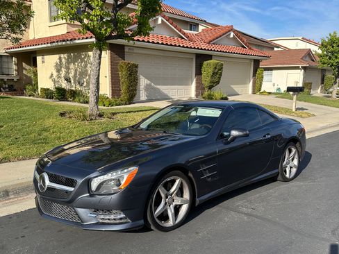 Used 2013 Mercedes-Benz SL 550 image 2