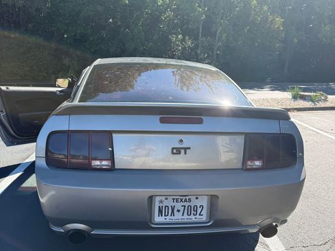 Used 2009 Ford Mustang GT Premium image 5