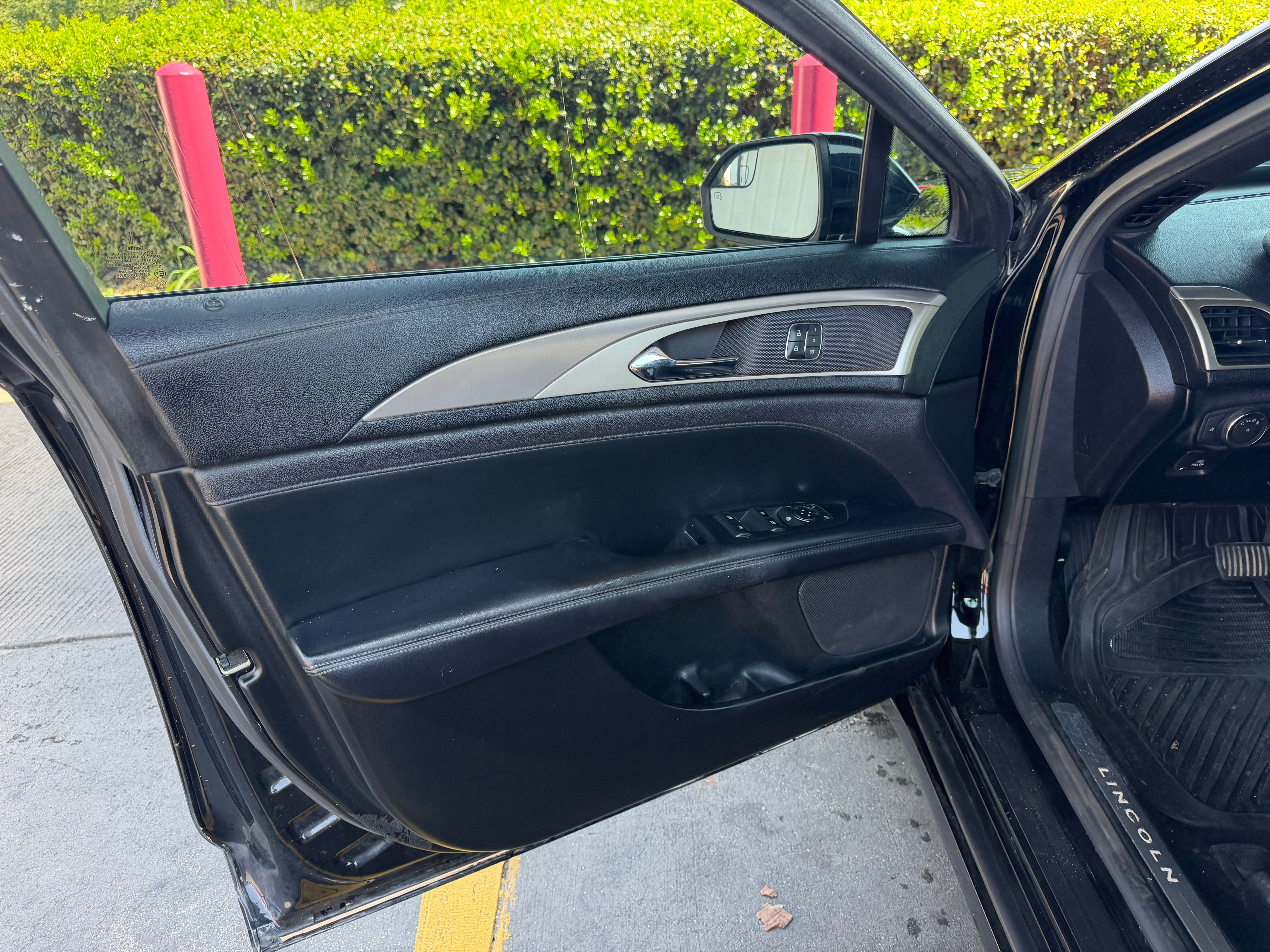 Used 2017 Lincoln MKZ Premiere FWD image 14