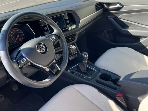 Used 2021 Volkswagen Jetta R-Line image 10