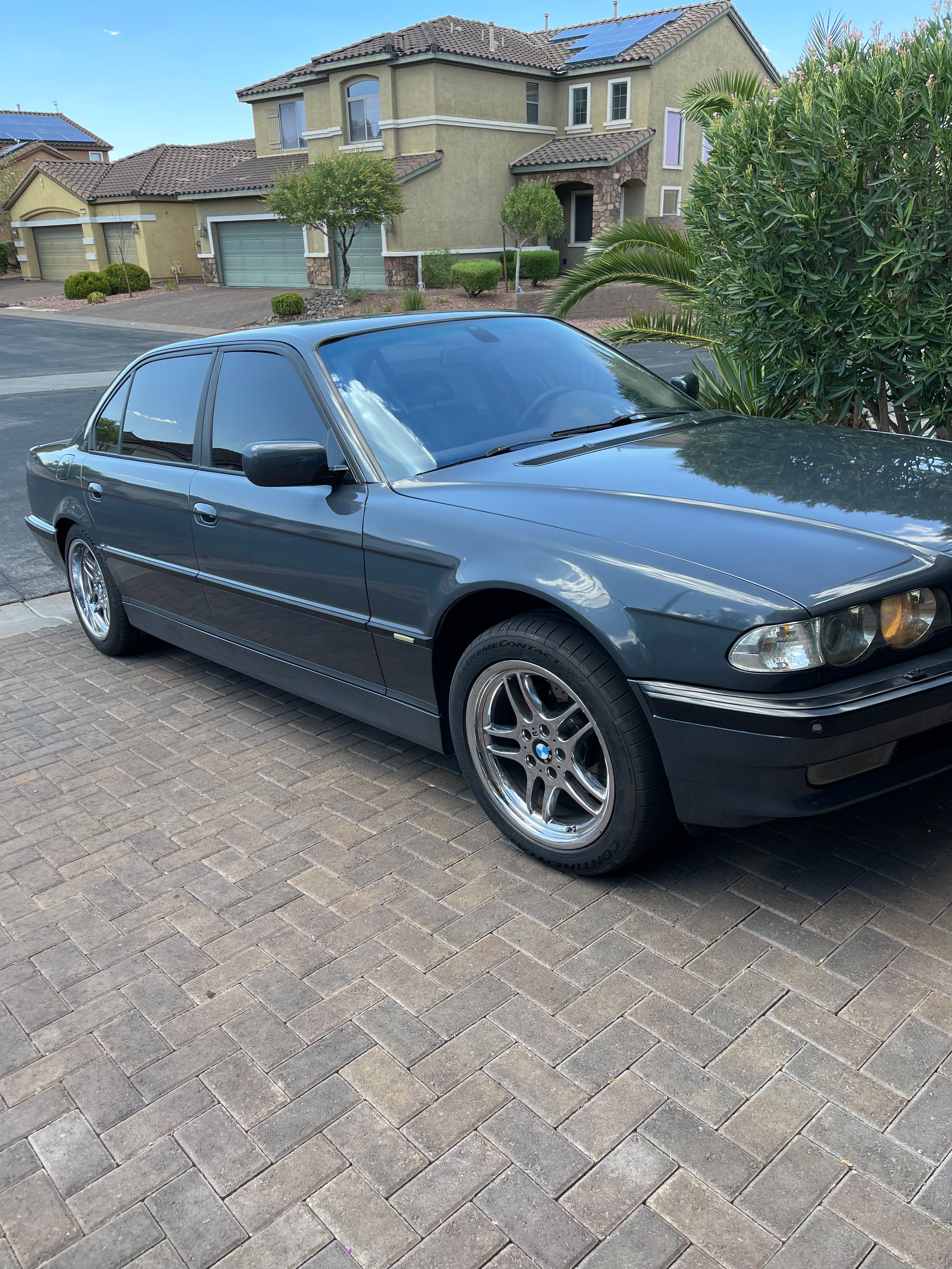Used 2001 BMW 740iL RWD image 15