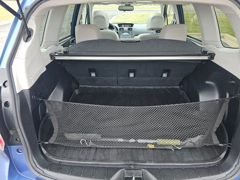 Used 2015 Subaru Forester 2.5i Limited w/ Popular Package #2 image 9