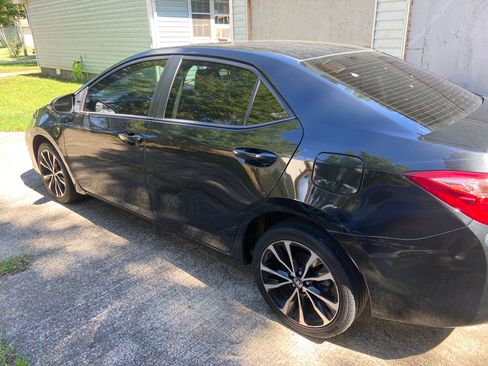 Used 2018 Toyota Corolla SE FWD image 5