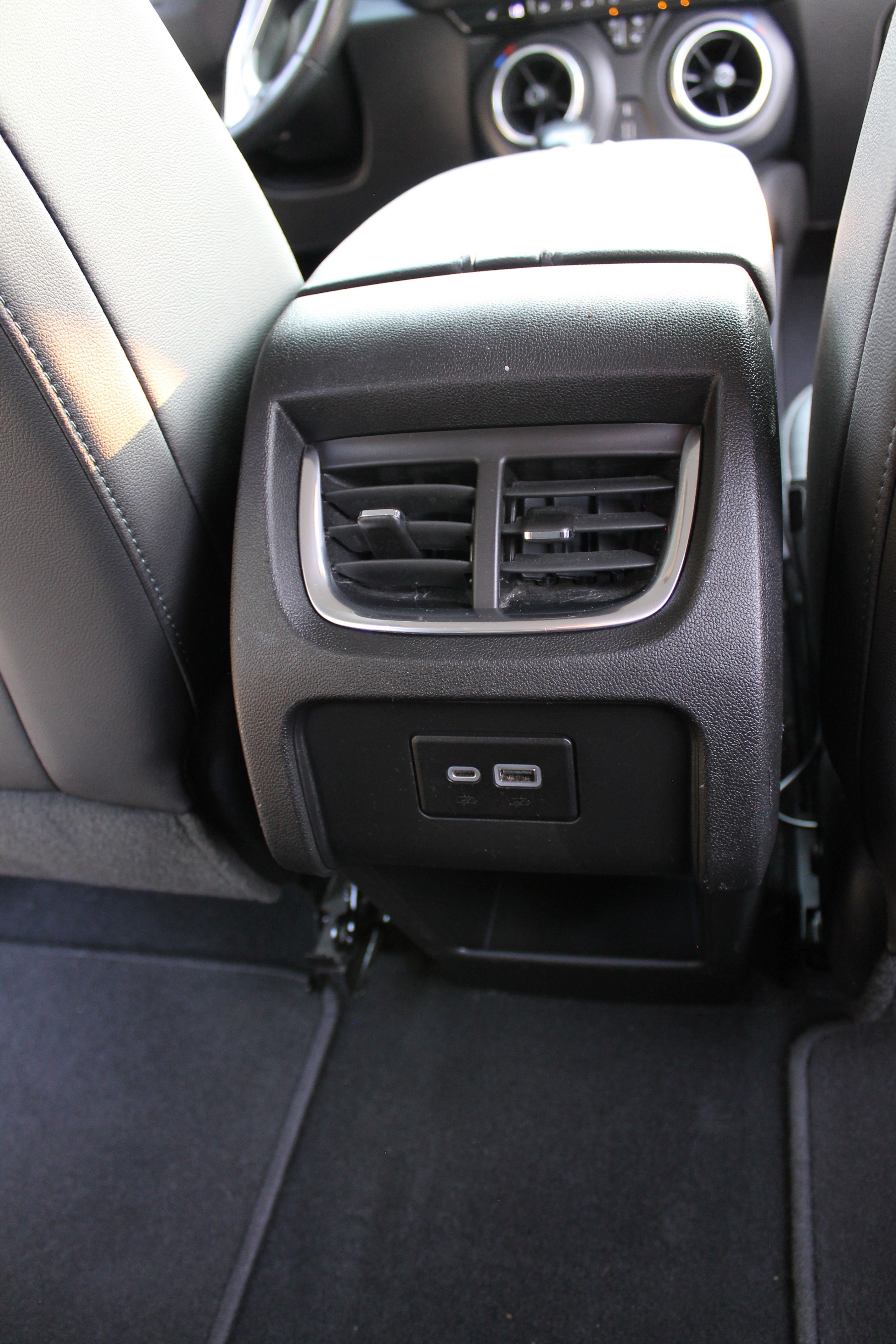 Used 2020 Chevrolet Blazer LT FWD image 15
