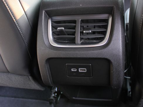 Used 2020 Chevrolet Blazer LT FWD image 15