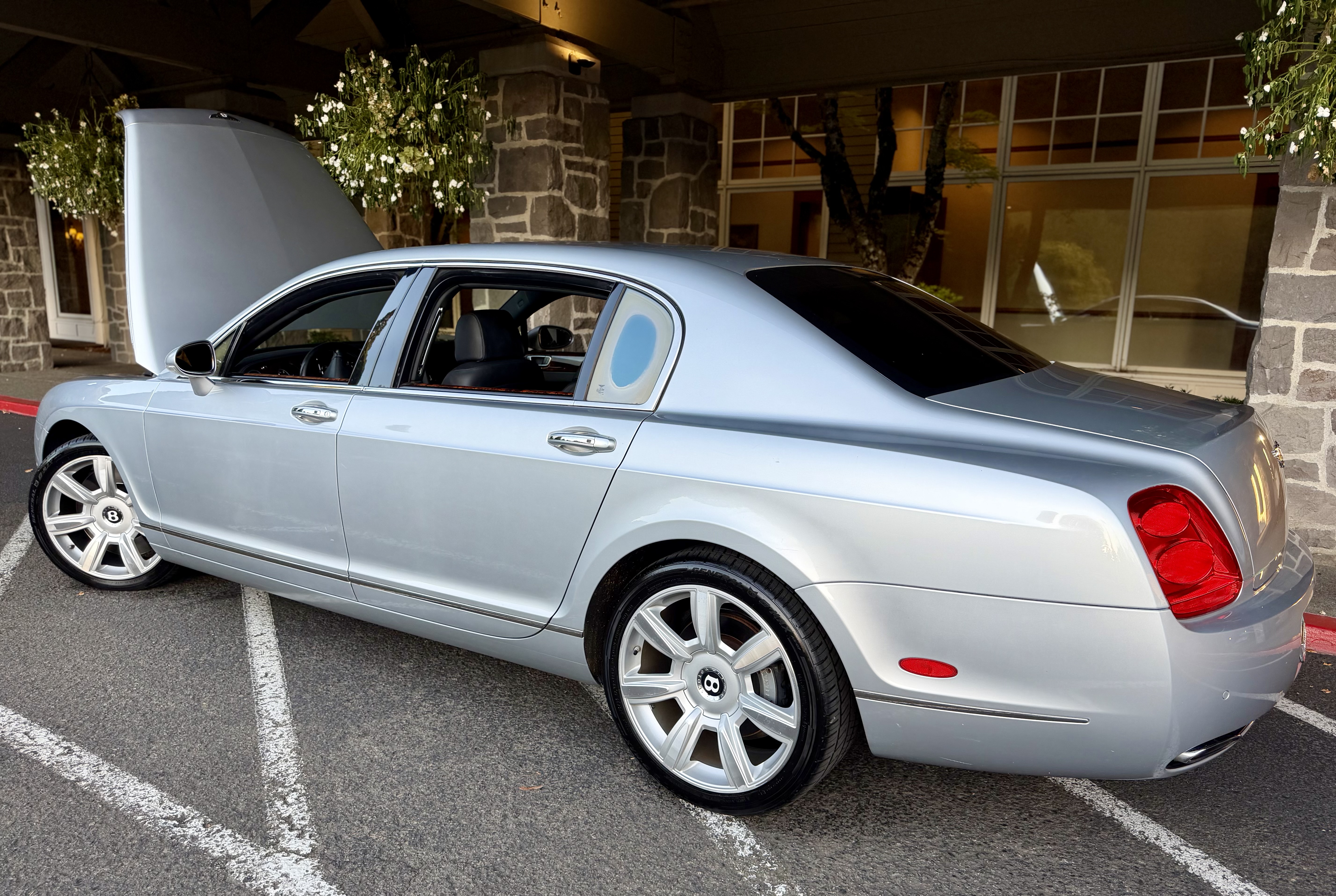 Used 2006 Bentley Flying Spur Flying Spur AWD/4WD image 6