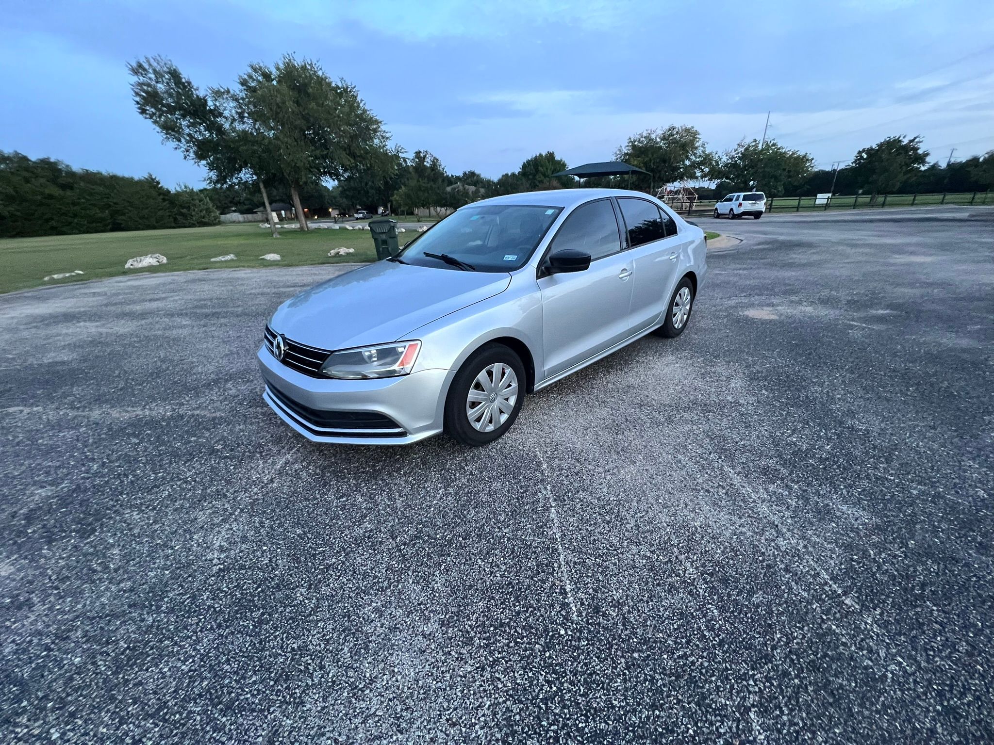 Used 2016 Volkswagen Jetta S FWD image 2