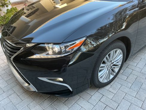 Used 2017 Lexus ES 350 w/ Accessory Package 2 image 14