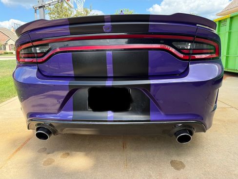 Used 2018 Dodge Charger SRT image 6
