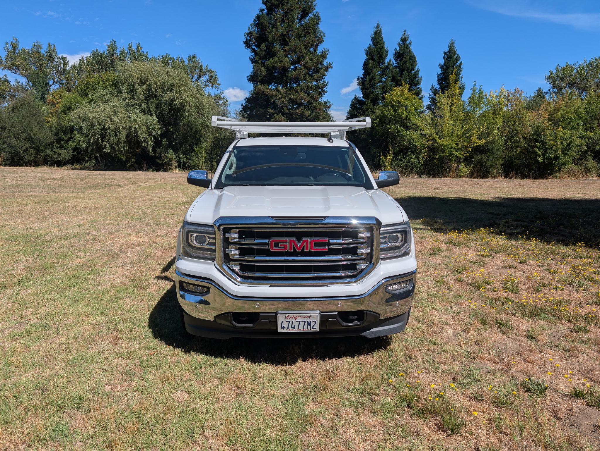 Used 2018 GMC Sierra 1500 SLT AWD/4WD image 1