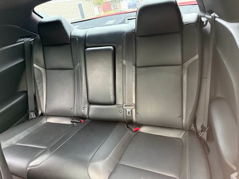 Used 2015 Dodge Challenger R/T Plus RWD image 23