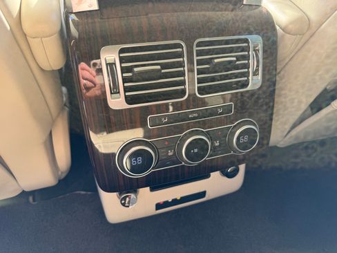 Used 2015 Land Rover Range Rover Autobiography image 19