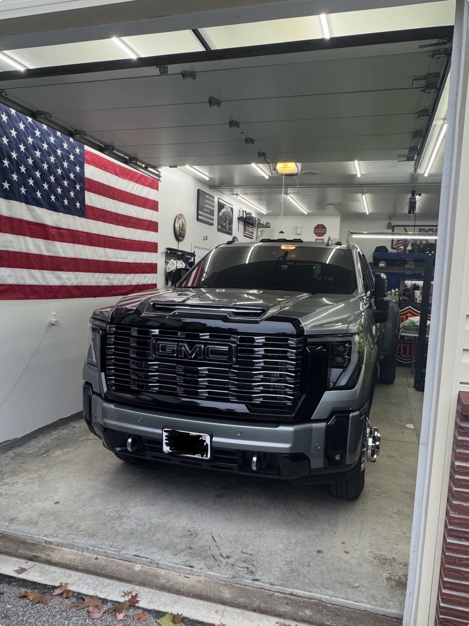 Used 2025 GMC Sierra 3500 Denali Ultimate AWD/4WD image 32