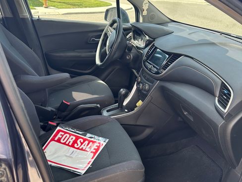 Used 2018 Chevrolet Trax LS image 9