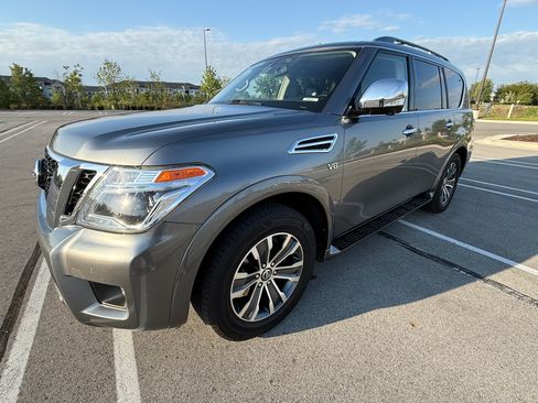 Used 2019 Nissan Armada SL w/ Premium Package AWD/4WD image 2