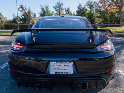 Used 2021 Porsche 718 Cayman GT4 image 24