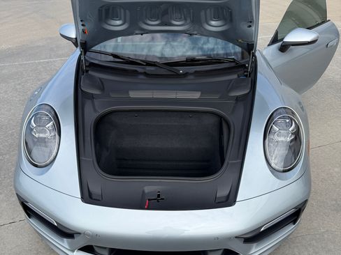 Used 2020 Porsche 911 Carrera 4S image 18