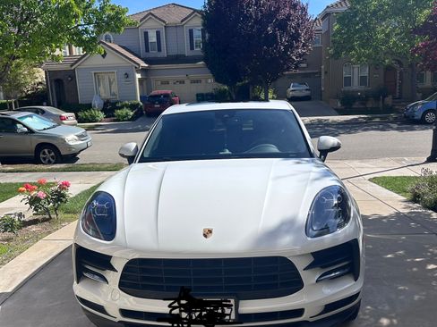 Used 2020 Porsche Macan image 1