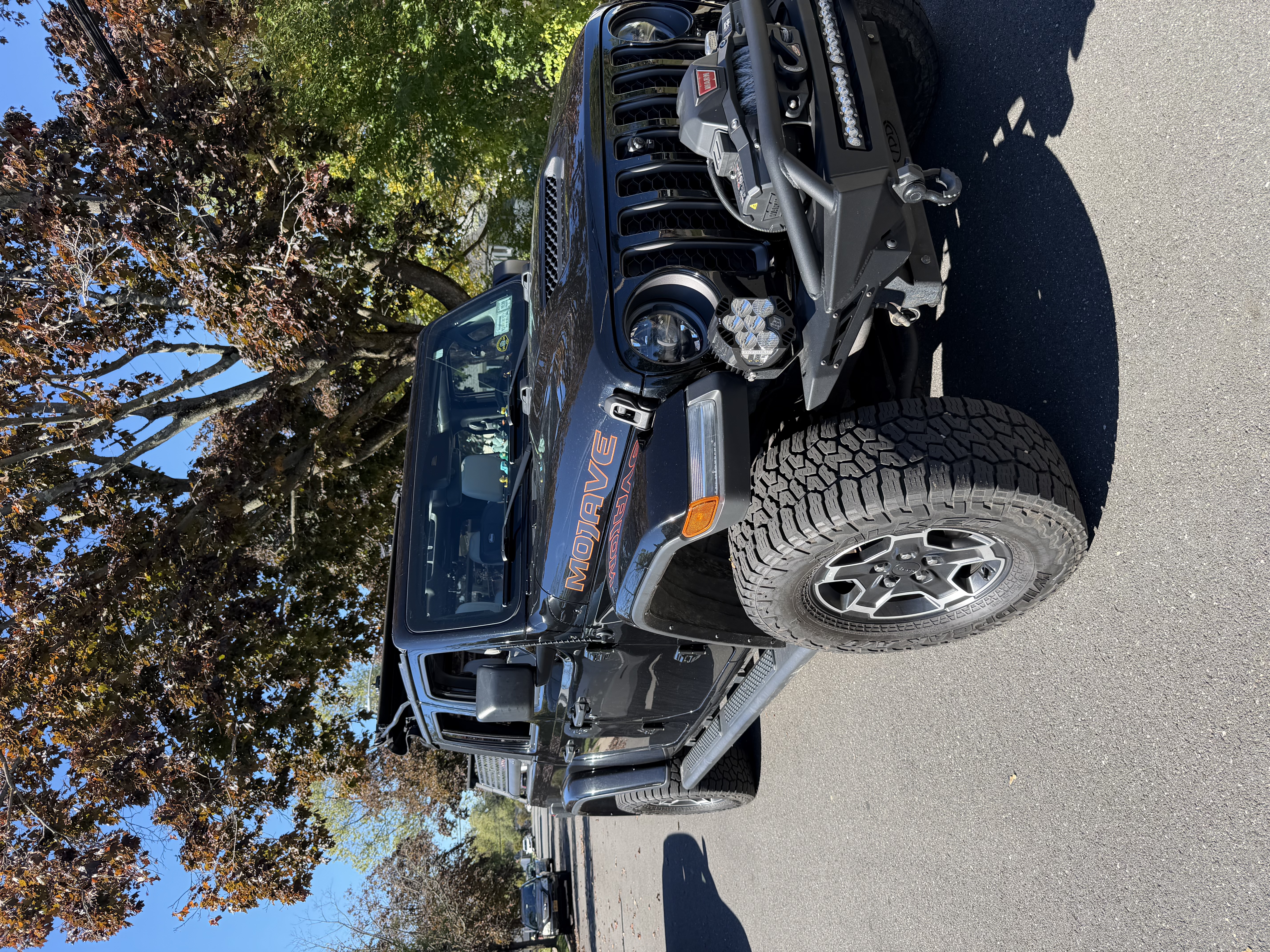 Used 2023 Jeep Gladiator Mojave w/ LED Lighting Group AWD/4WD image 4