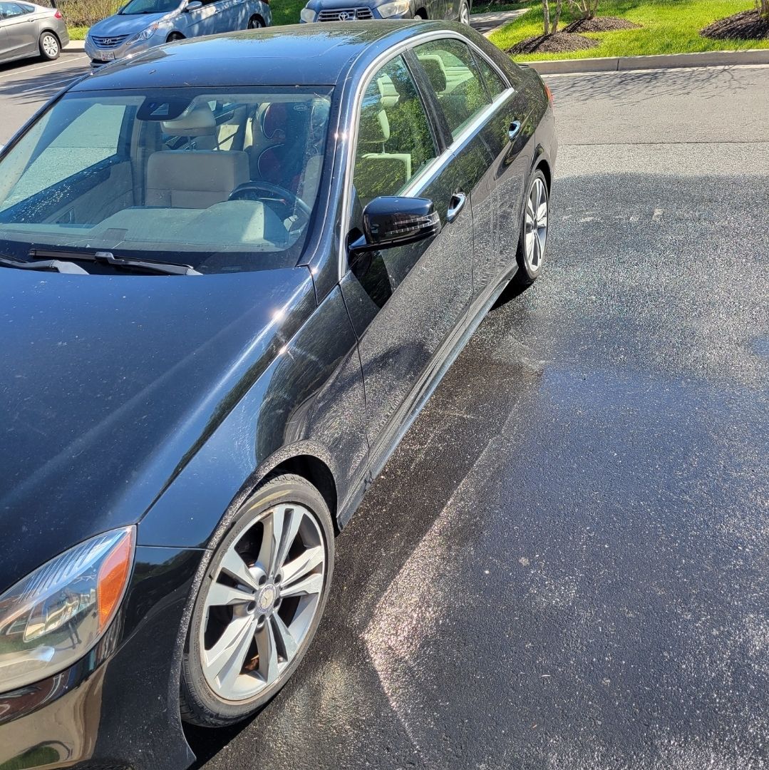 Used 2014 Mercedes-Benz E 350 4MATIC Sedan image 11