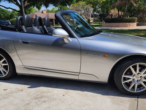 Used 2004 Honda S2000 Convertible 2D image 4