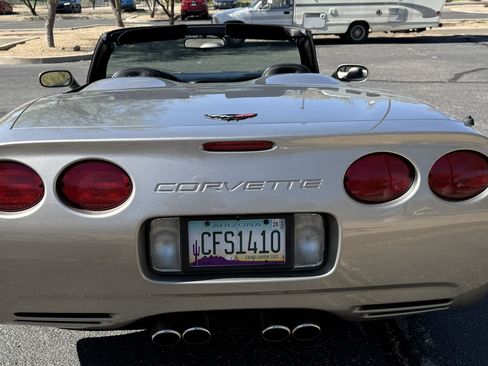 Used 2000 Chevrolet Corvette Convertible w/ Memory Pkg image 12
