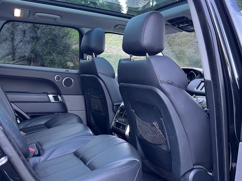 Used 2016 Land Rover Range Rover Sport SE image 12