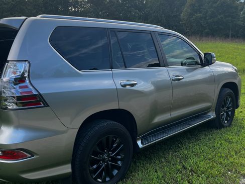 Used 2021 Lexus GX 460 Premium w/ Premium Package AWD/4WD image 14