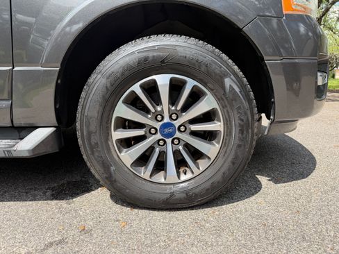 Used 2016 Ford Expedition EL XLT w/ Equipment Group 202A AWD/4WD image 20