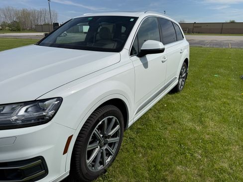 Used 2018 Audi Q7 3.0T Prestige AWD/4WD image 1