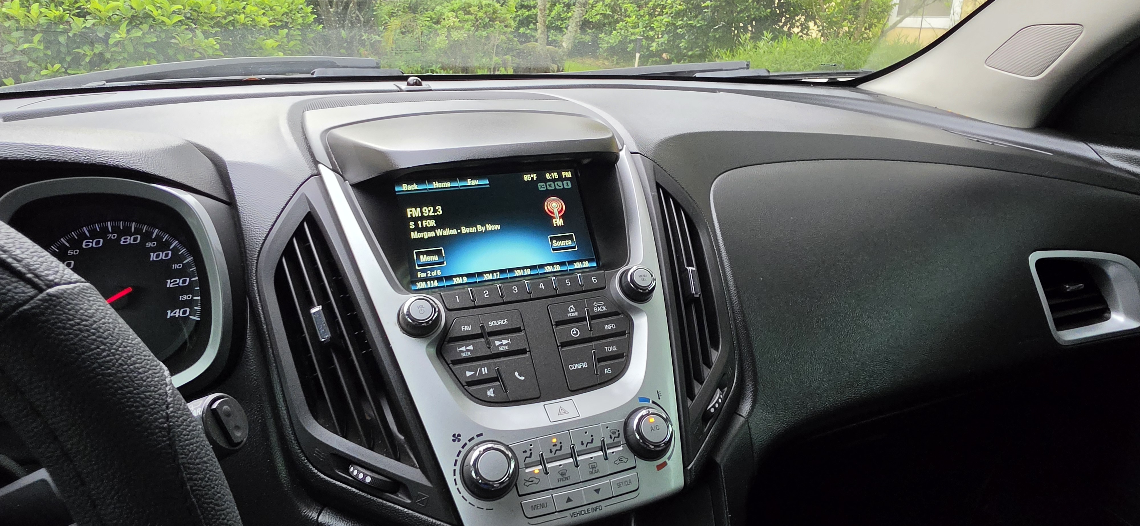 Used 2017 Chevrolet Equinox LS FWD image 12