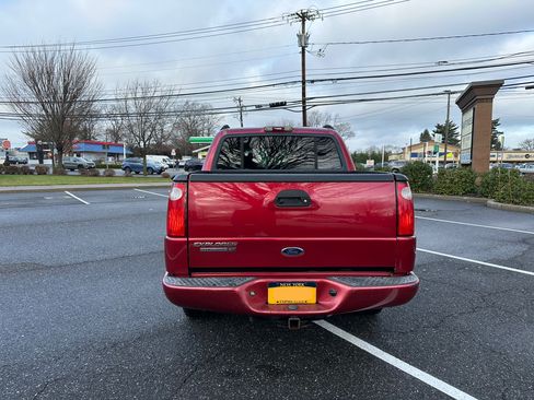 Used 2004 Ford Explorer Sport Trac 4x4 image 8